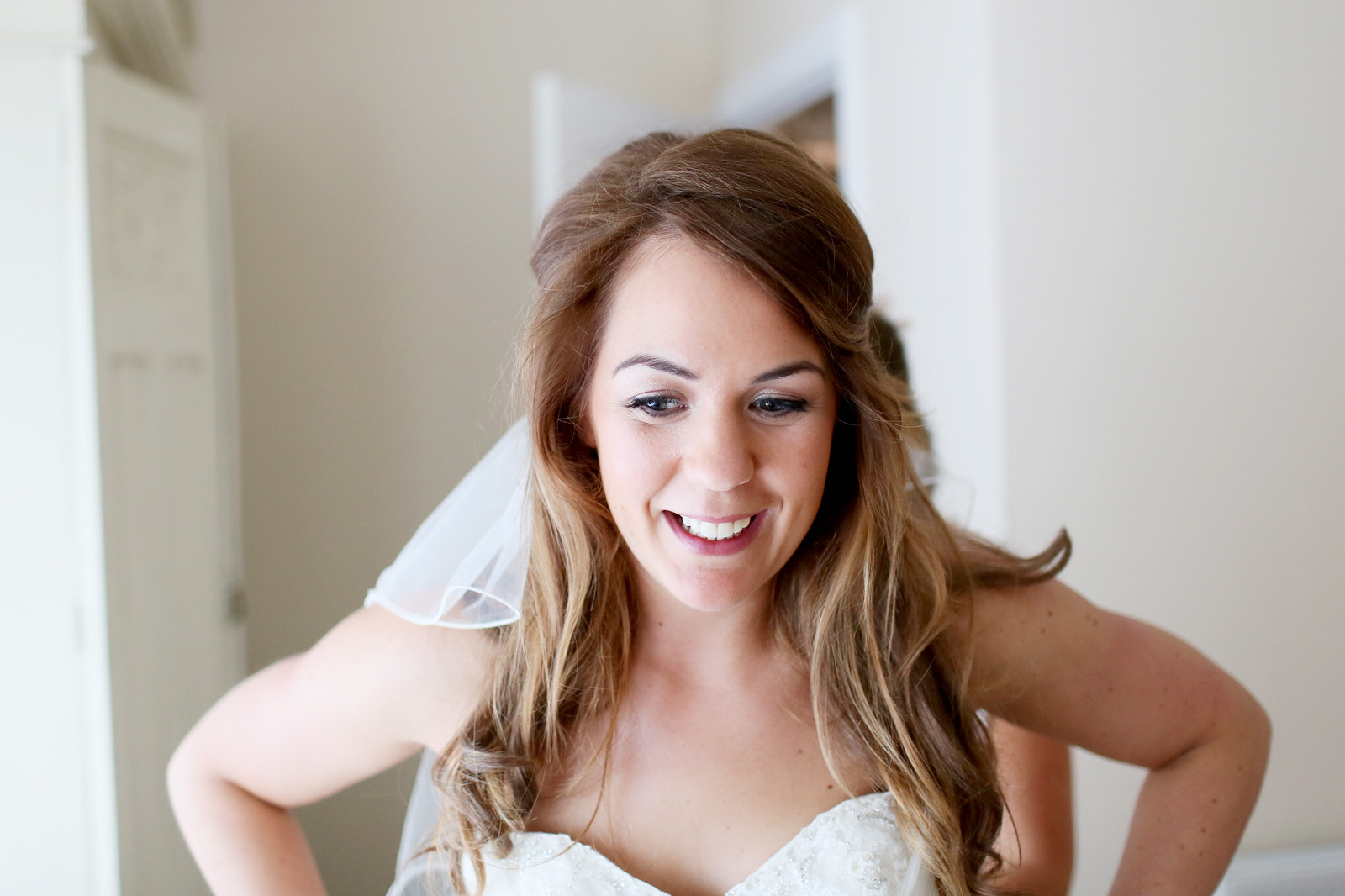 Dorset Wedding bride getting ready