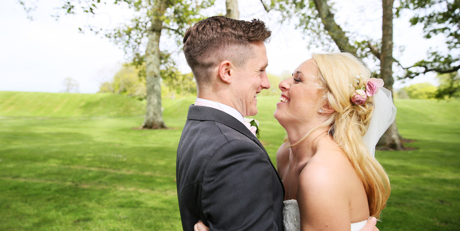 Dorset Wedding Photographer , Lulworth Courtyard